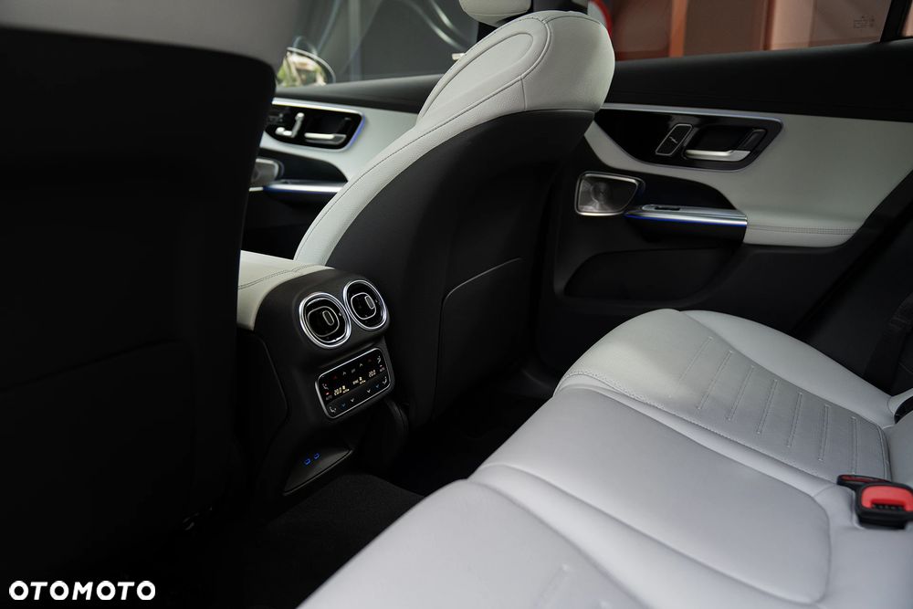 Mercedes-Benz GLC 220 d mHEV 4-Matic AMG Line - 36