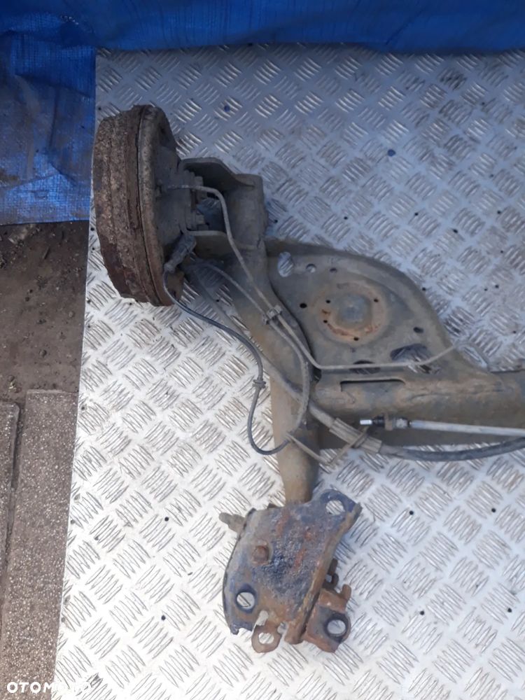 BELKA ZAWIESZENIA TYŁ RENAULT CLIO III LIFT  1,5 DCI 2009r  3D  HB - 2