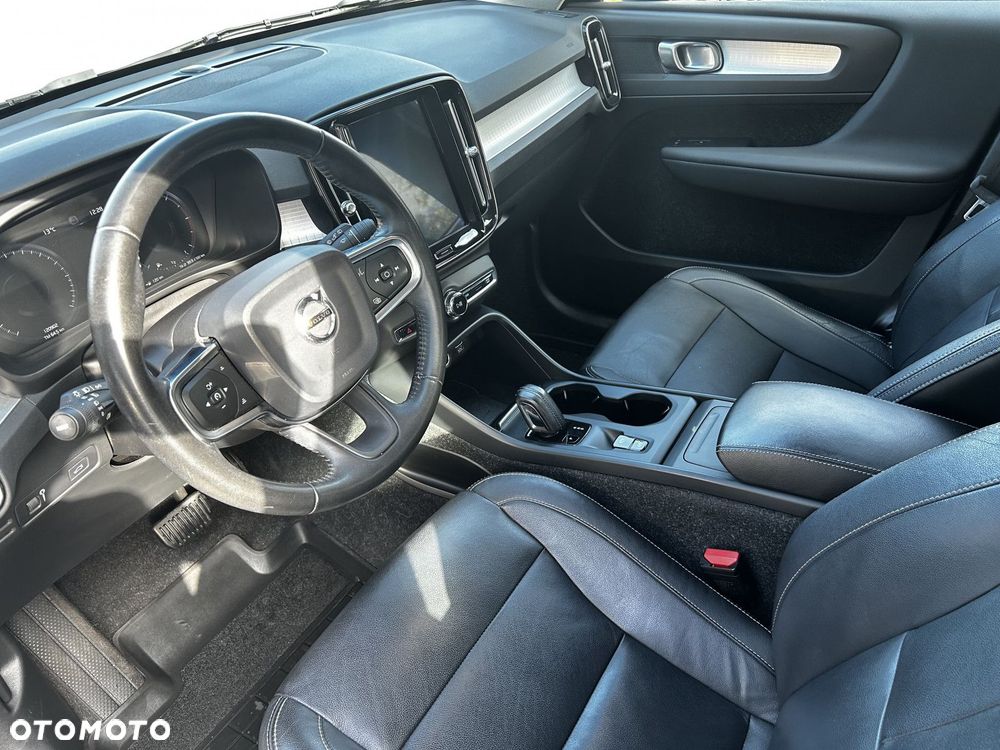 Volvo XC 40 - 11