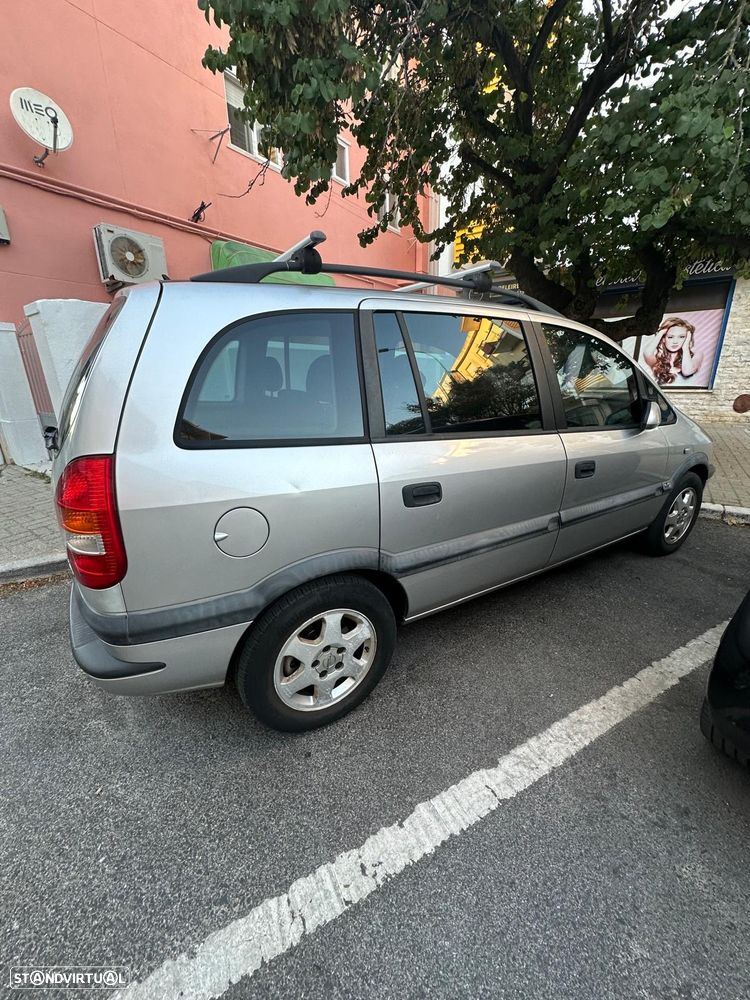 Opel Zafira 2.0 DTi Elegance - 3
