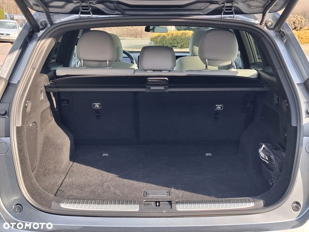 XPeng G9 98 kWh RWD Long Range - 14