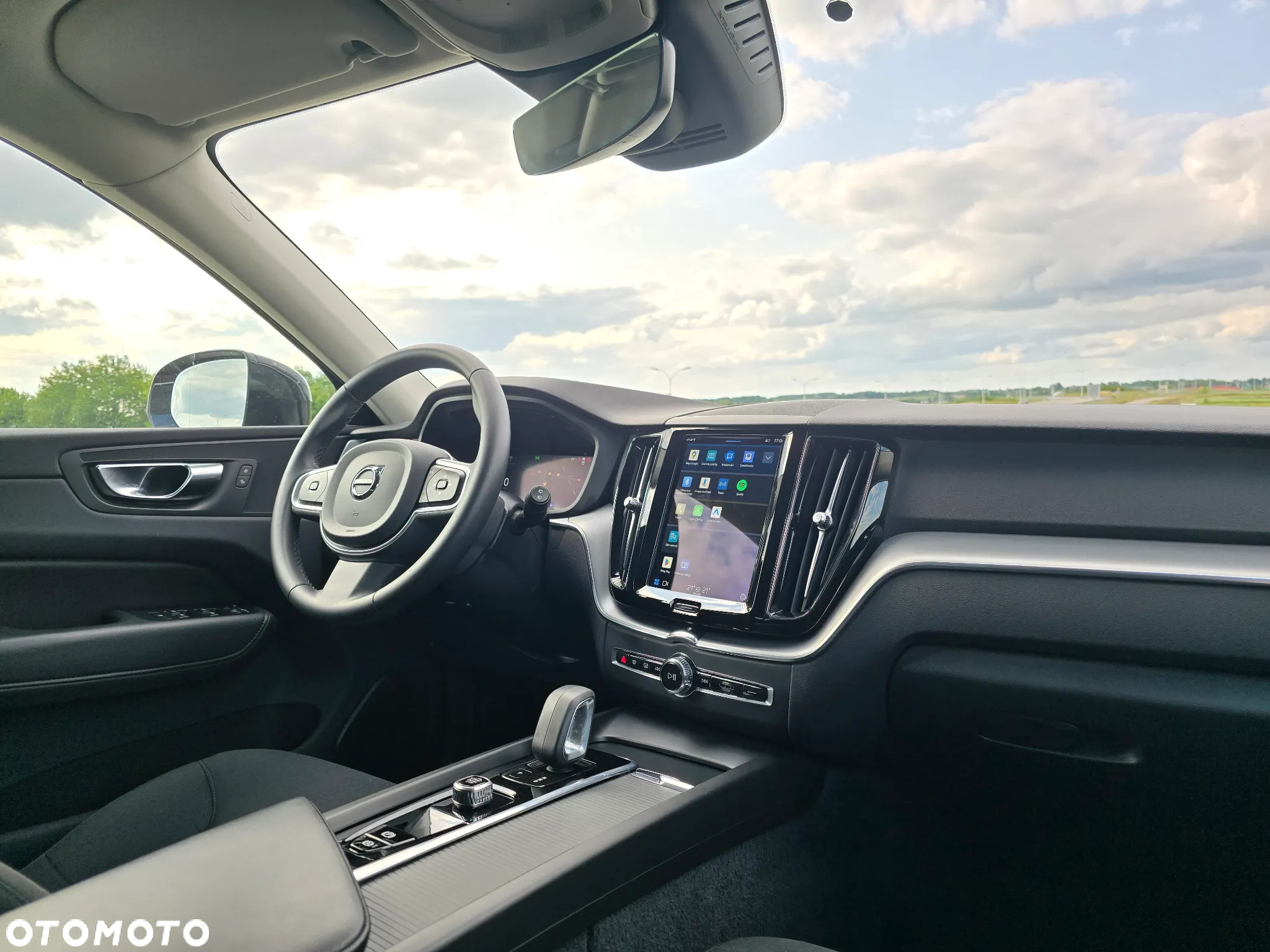 Volvo XC 60 D4 Momentum Pro - 29