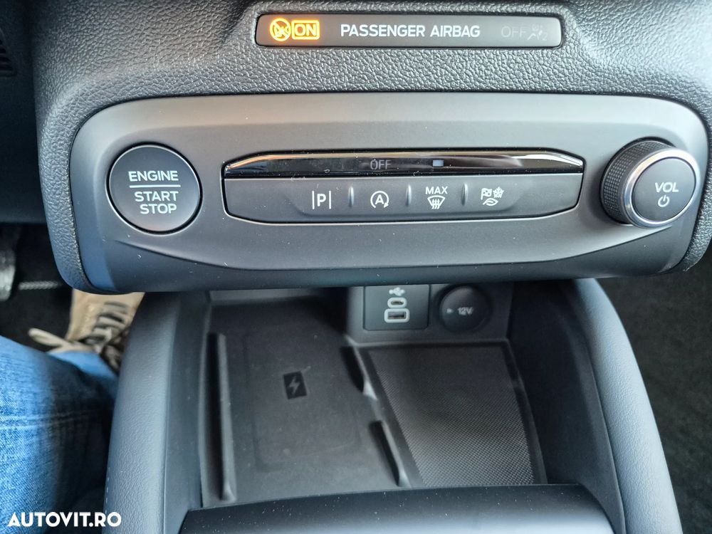 Ford Focus 1.0 EcoBoost 6MT MHEV Titanium X - 25