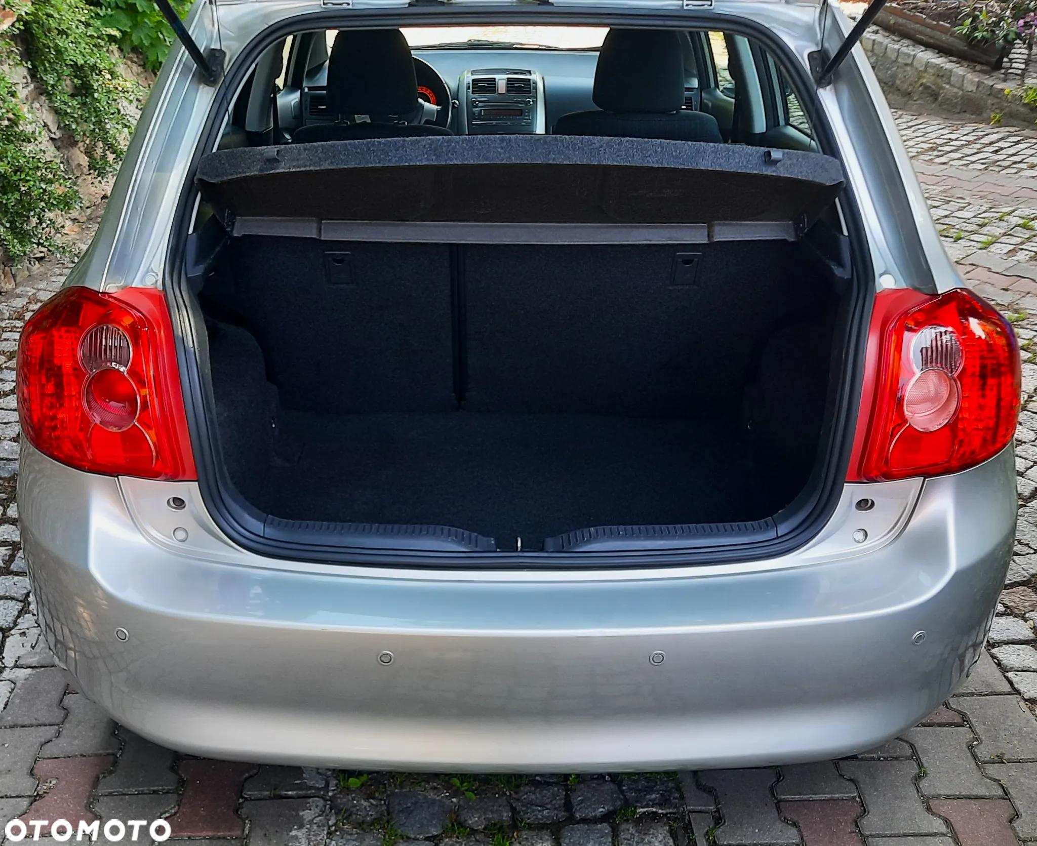 Toyota Auris 1.4 VVT-i Team - 12
