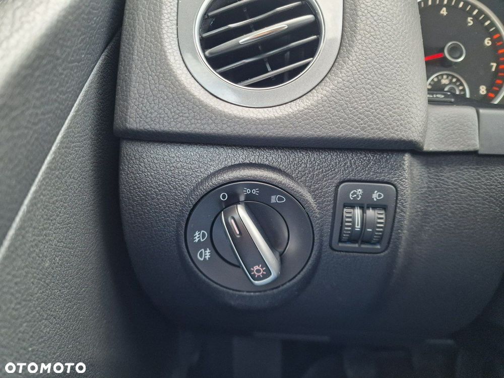 Volkswagen Tiguan 1.4 TSI BlueMotion Technology Trend & Fun - 33