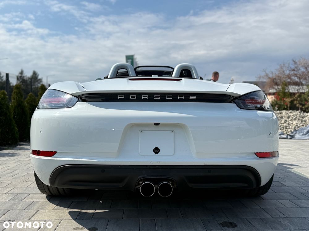 Porsche Boxster - 11
