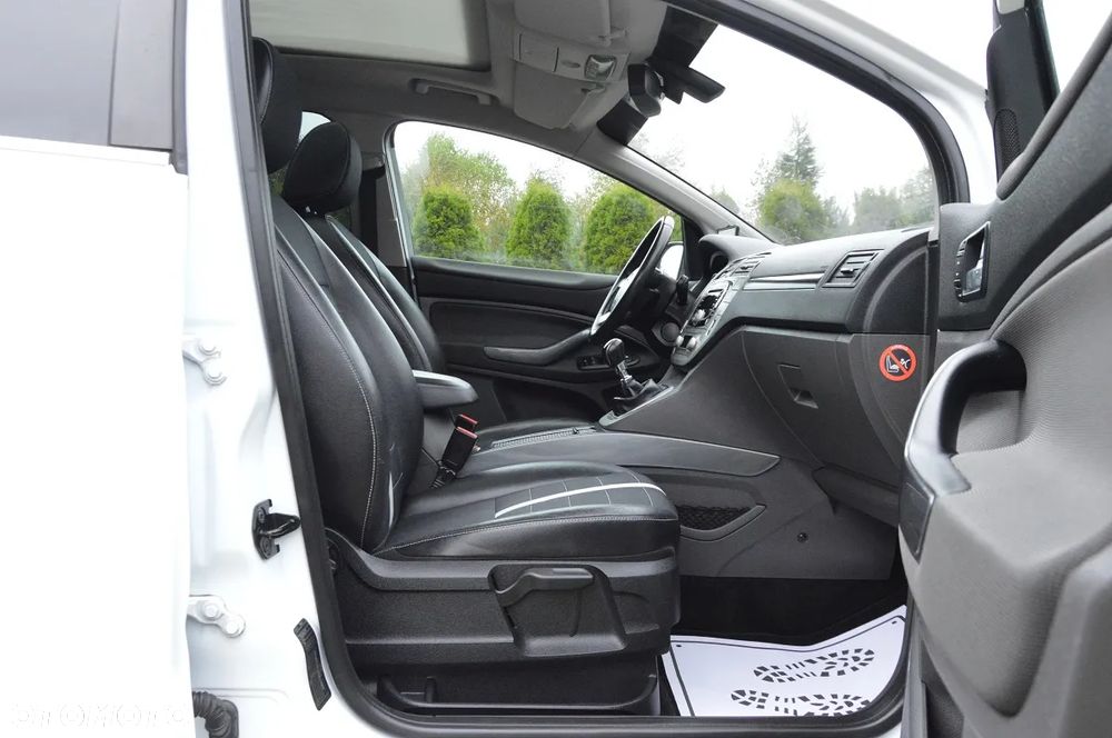 Ford Kuga 2.0 TDCi 4WD Titanium - 32