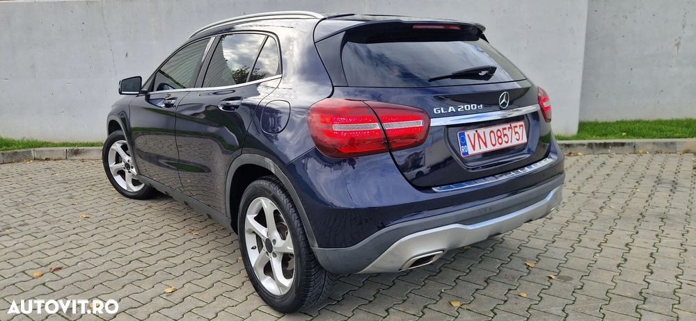 Mercedes-Benz GLA 200 (CDI) d 4Matic 7G-DCT - 7