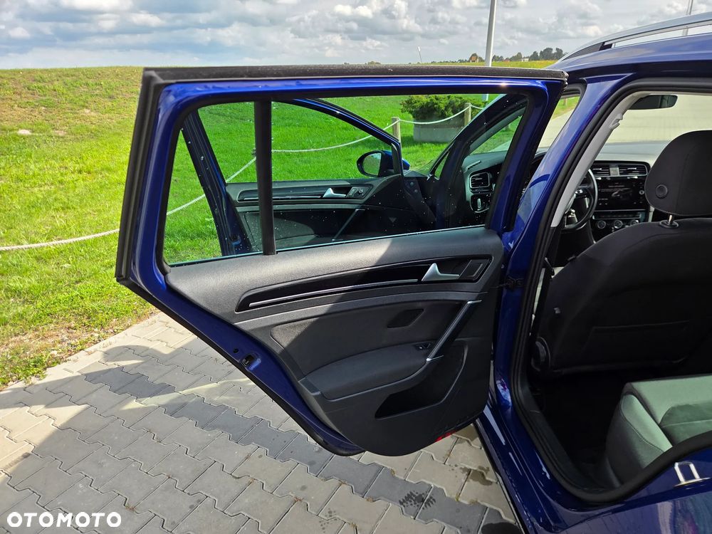 Volkswagen Golf 2.0 TDI R-Line DSG - 19