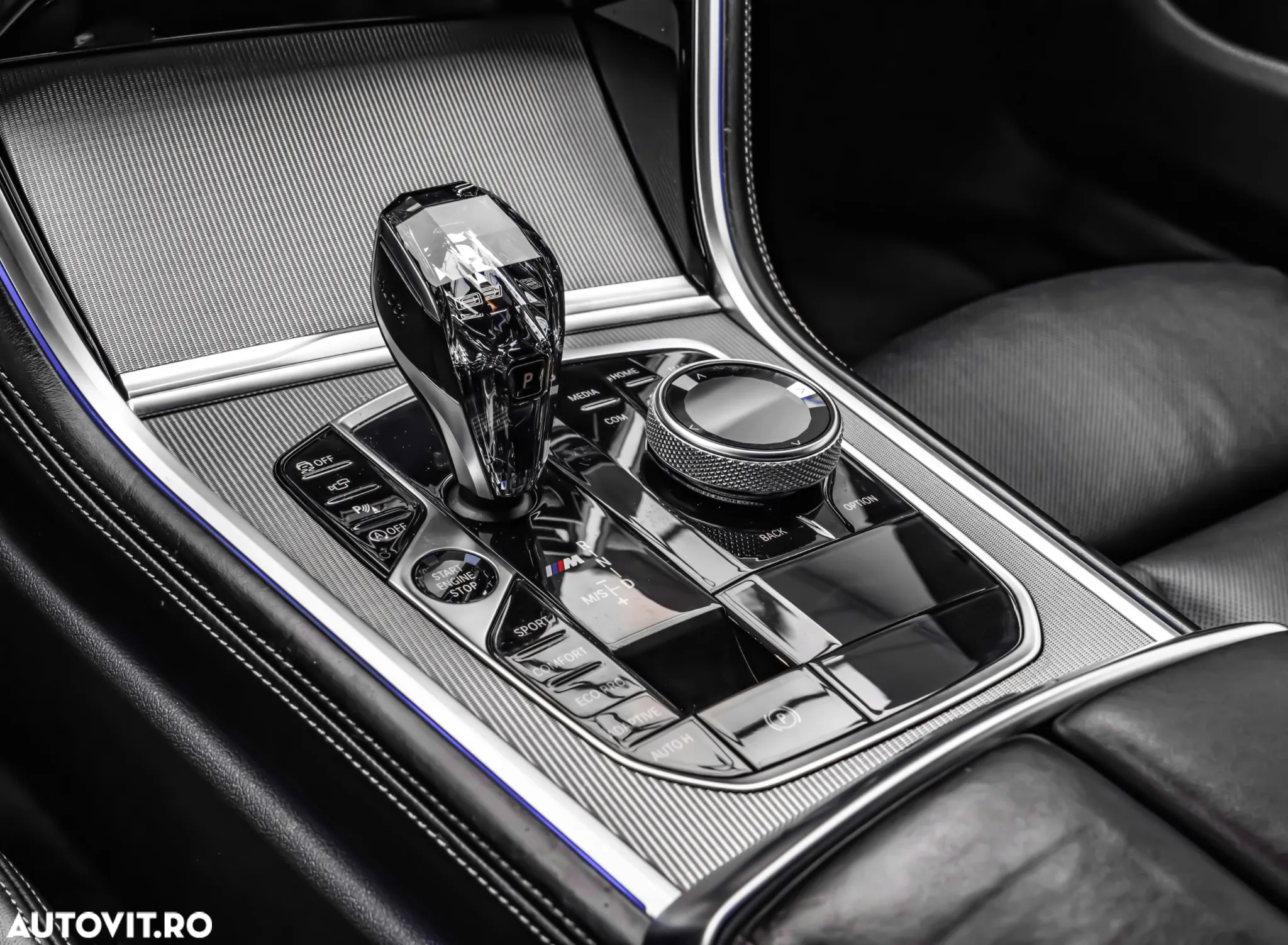 BMW M8 M850i xDrive AT - 19