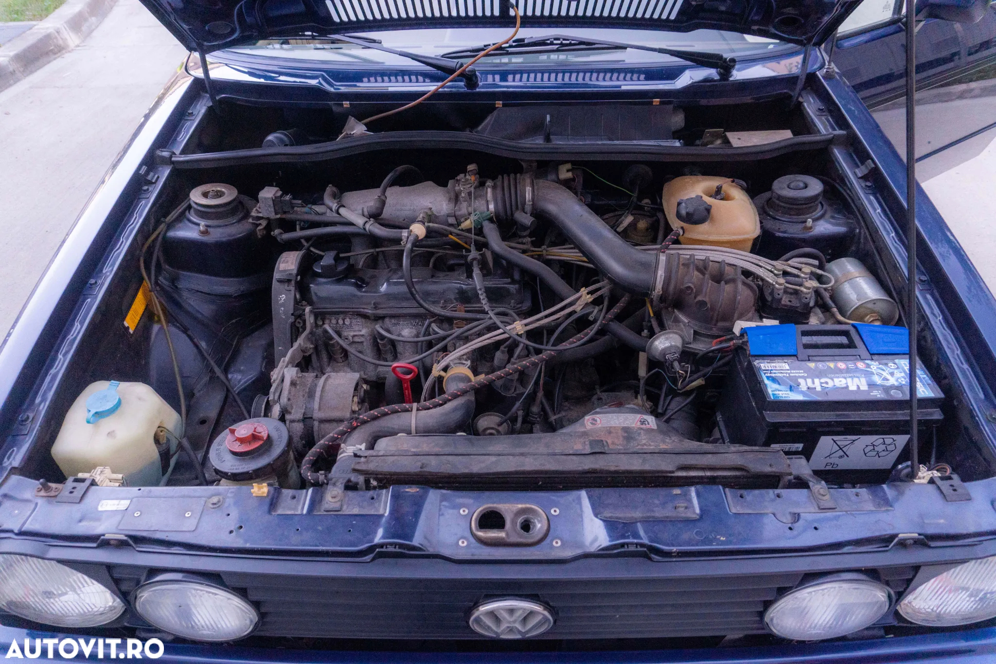 Volkswagen Golf GL - 30