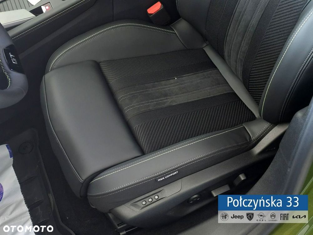 Peugeot 408 - 12