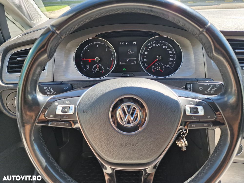 Volkswagen Golf 1.6 TDI DPF Trendline - 8