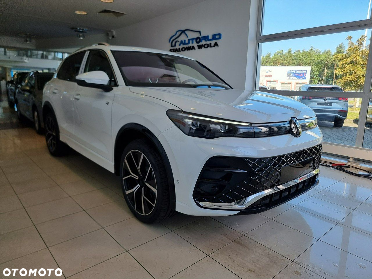 Volkswagen Tiguan - 2