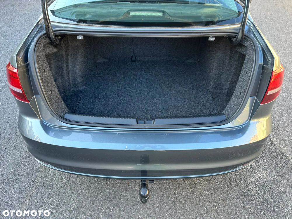 Volkswagen Jetta - 27