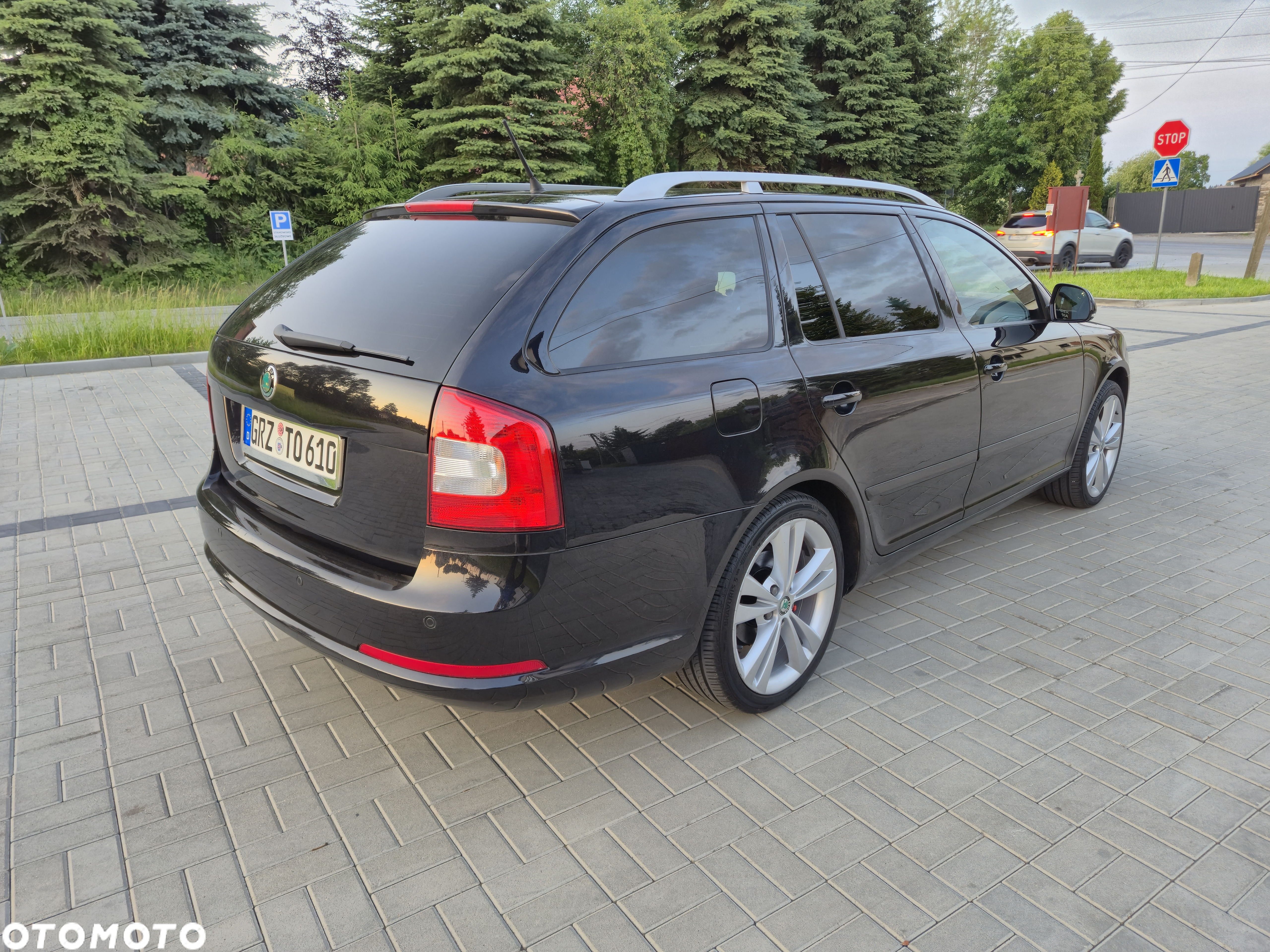 Skoda Octavia Combi 2.0 TSI RS - 3