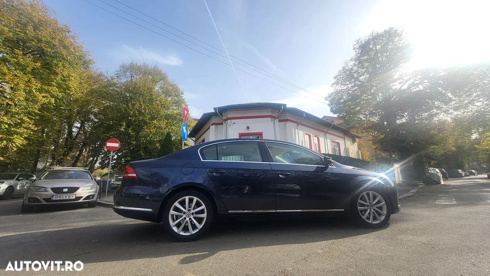 Volkswagen Passat 2.0 TDI DSG Highline - 18