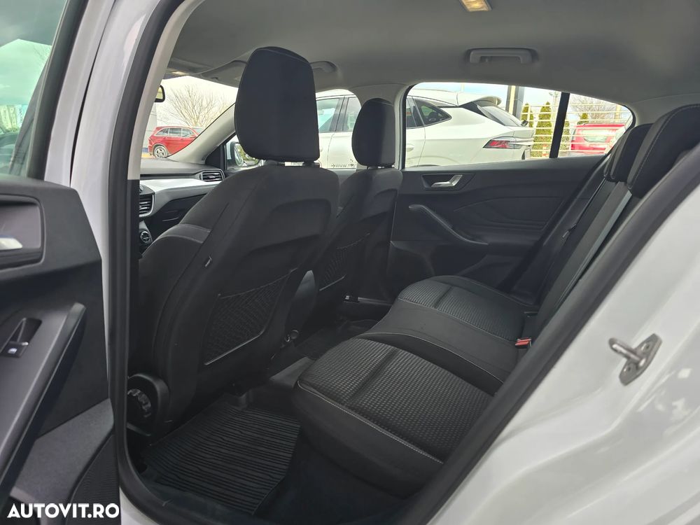 Ford Focus 1.0 EcoBoost Trend Edition - 14