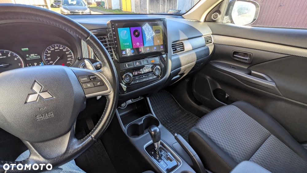 Mitsubishi Outlander 2.0 Intense + - 20