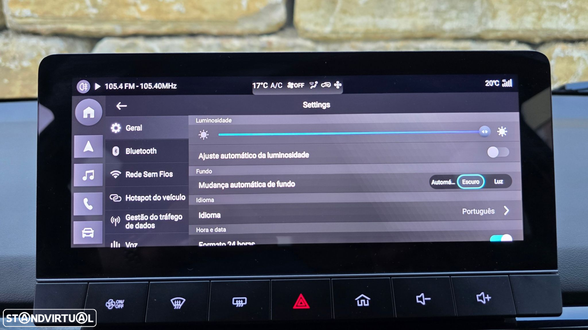 MG MG4 64 kWh Luxury - 33