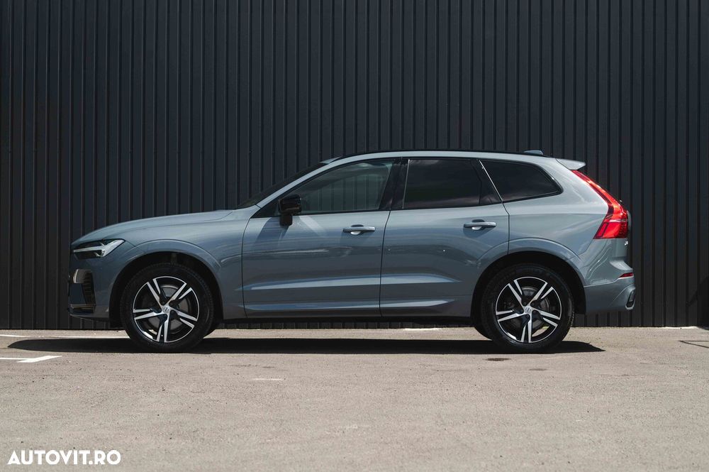 Volvo XC 60 B4 MHEV AT8 AWD R-Design - 10