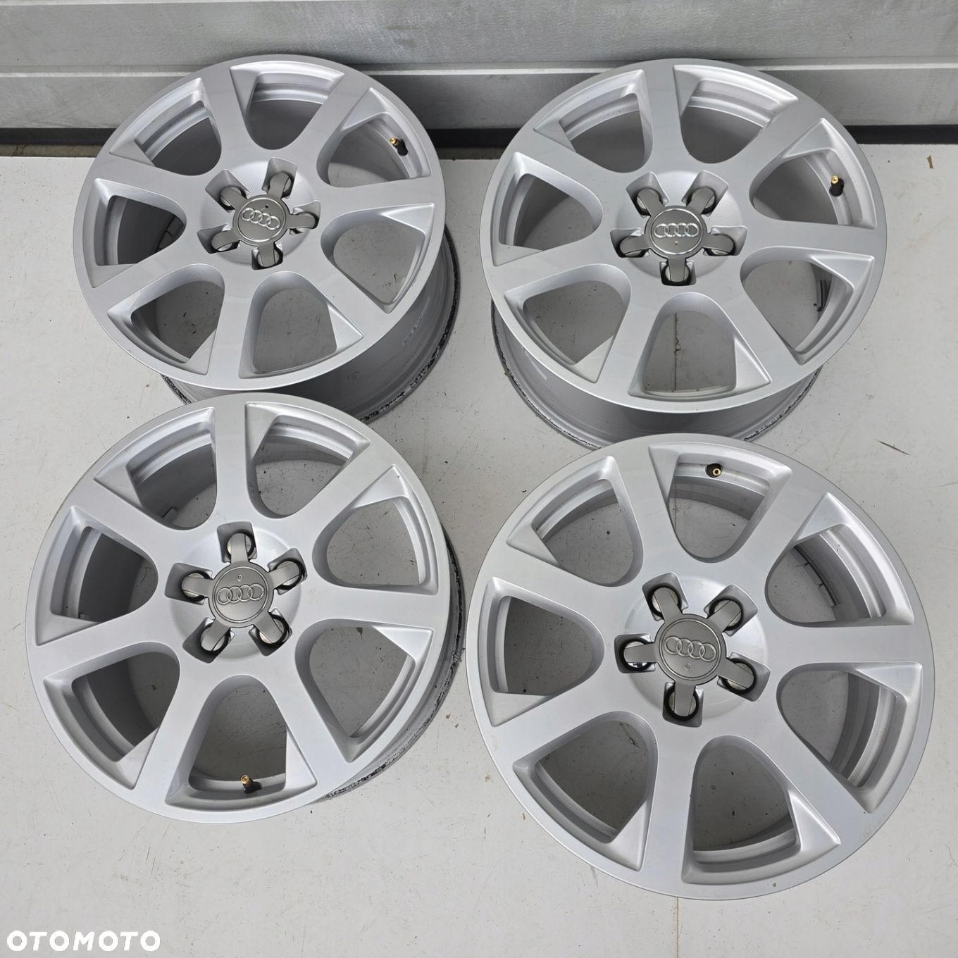 AUDI Q5 A4 B8 B9 A6 C6 A3 17" 5x112 7.0 ET37 4X - 1