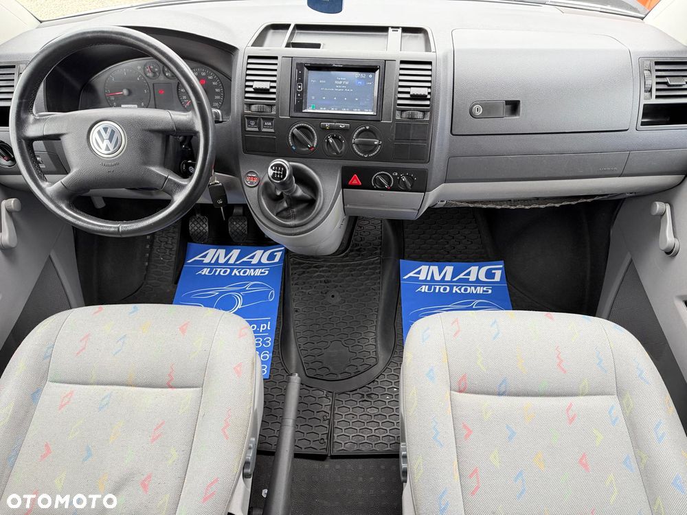 Volkswagen Transporter - 24