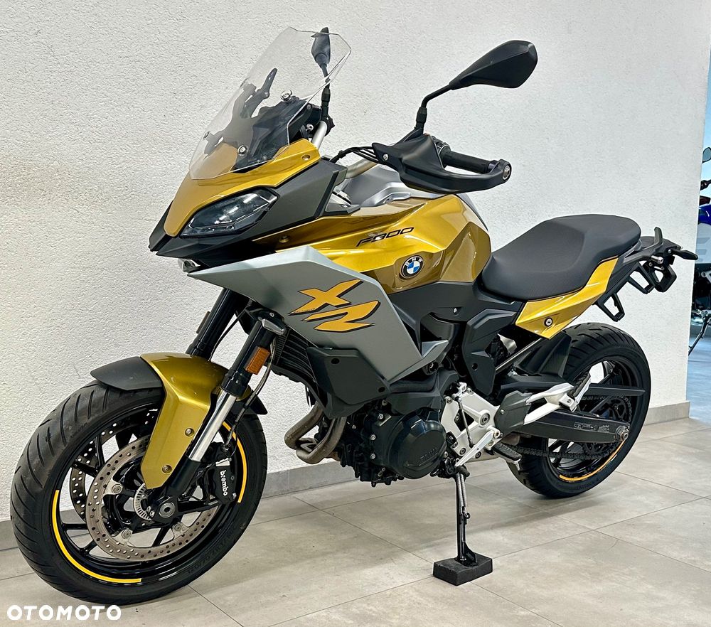BMW XR - 2