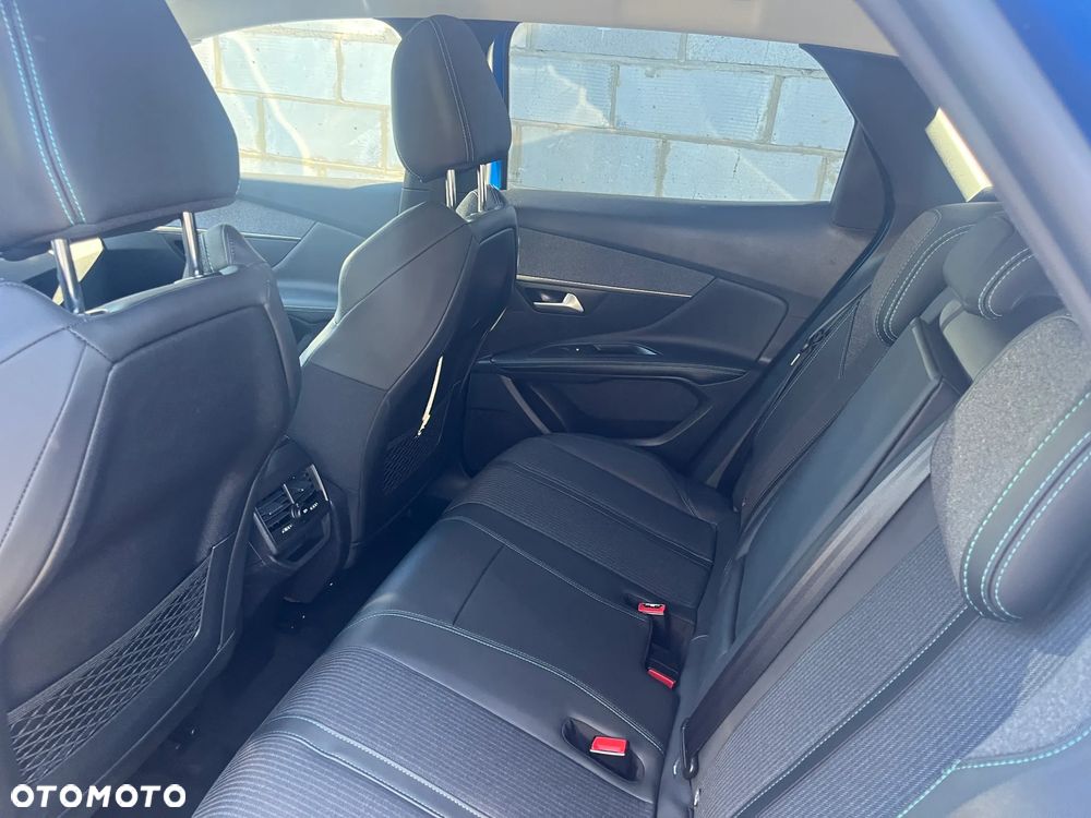 Peugeot 3008 225 e-EAT8 Allure - 12