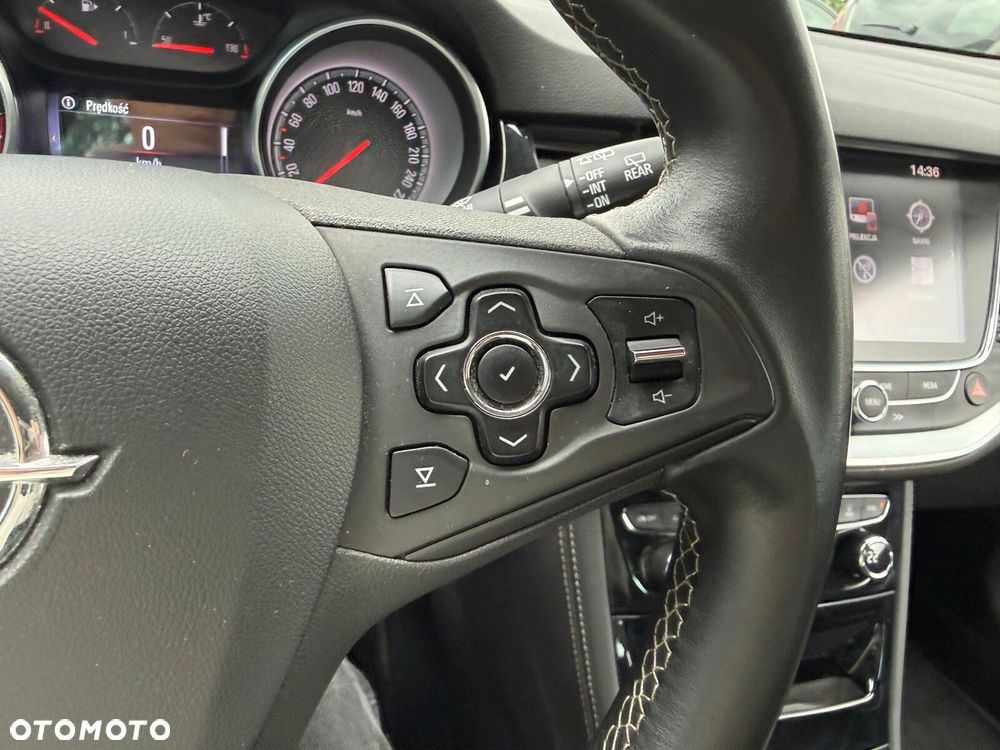 Opel Astra 1.6 T Dynamic S&S - 19