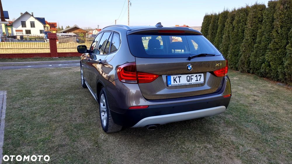 BMW X1 sDrive18d xLine - 14