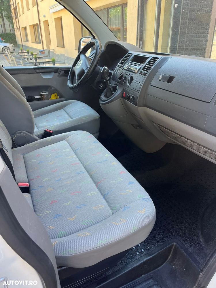 Volkswagen Transporter - 4