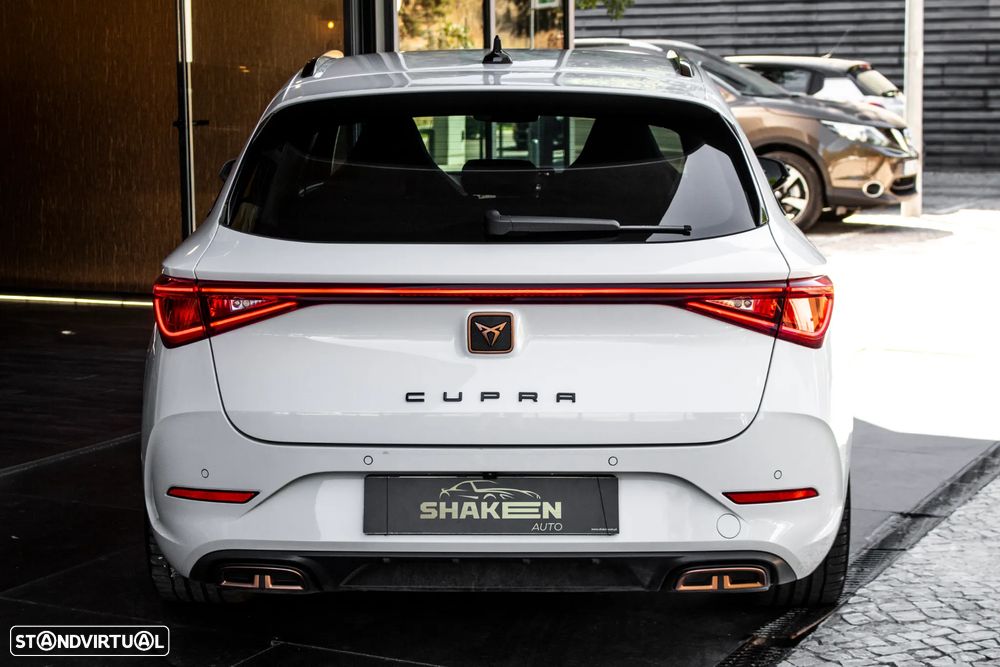 Cupra Leon ST 1.4 e-Hybrid VZ DSG - 11