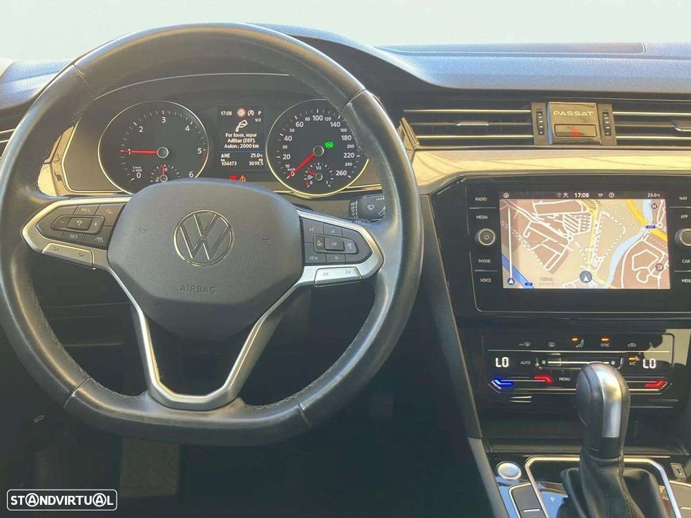 VW Passat Variant 2.0 TDI Business DSG - 10