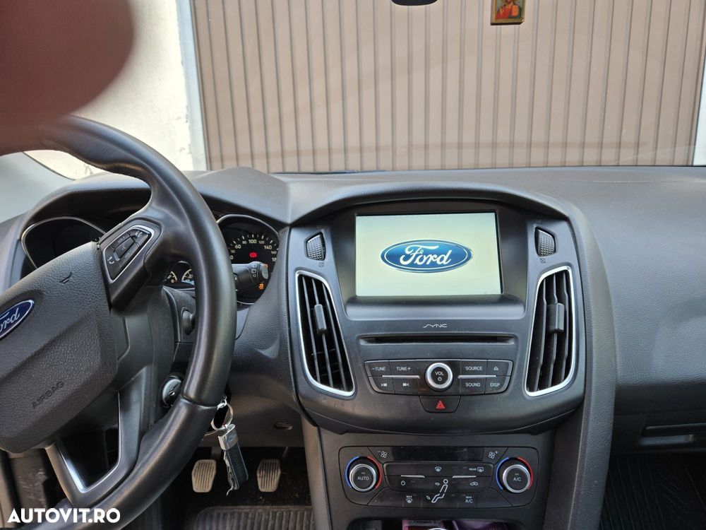 Ford Focus - 6