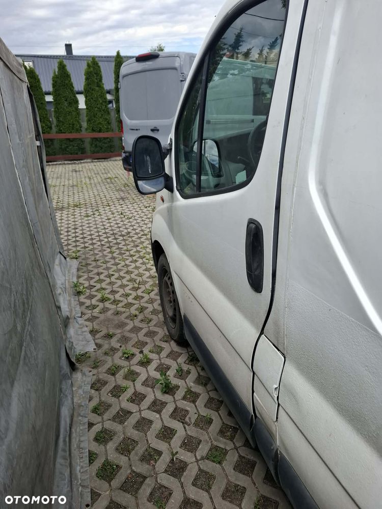 Renault Trafic - 6