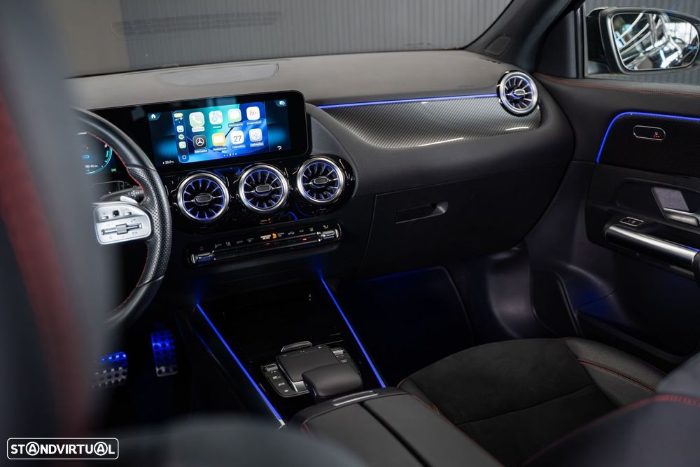 Mercedes-Benz GLA 250 e 8G-DCT - 24