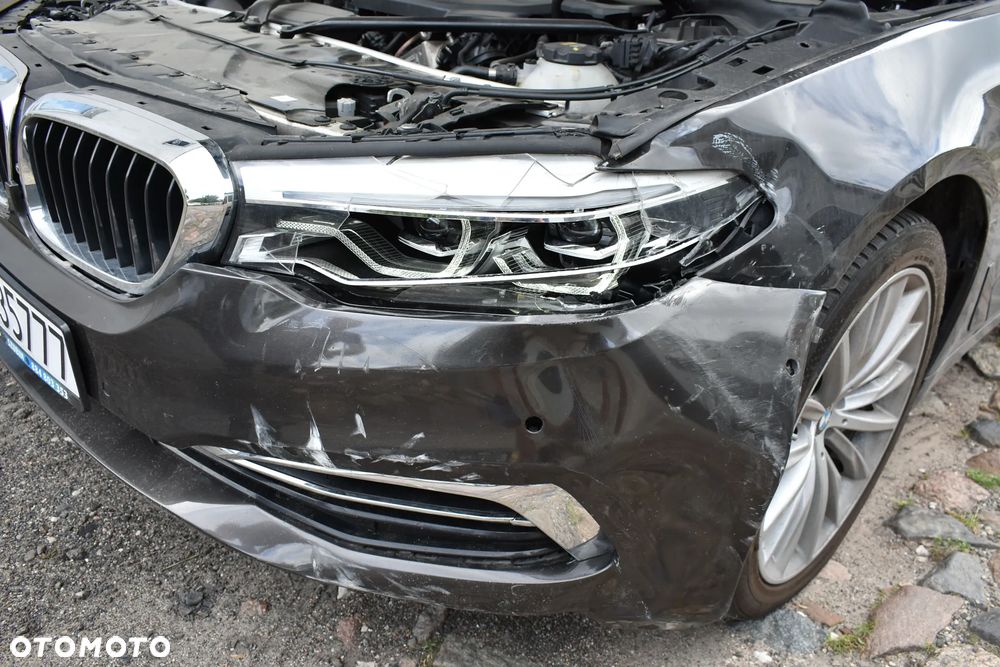 BMW Seria 5 525d Luxury Line - 8