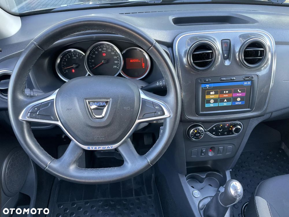 Dacia Sandero 0.9 TCe Laureate S&S - 13