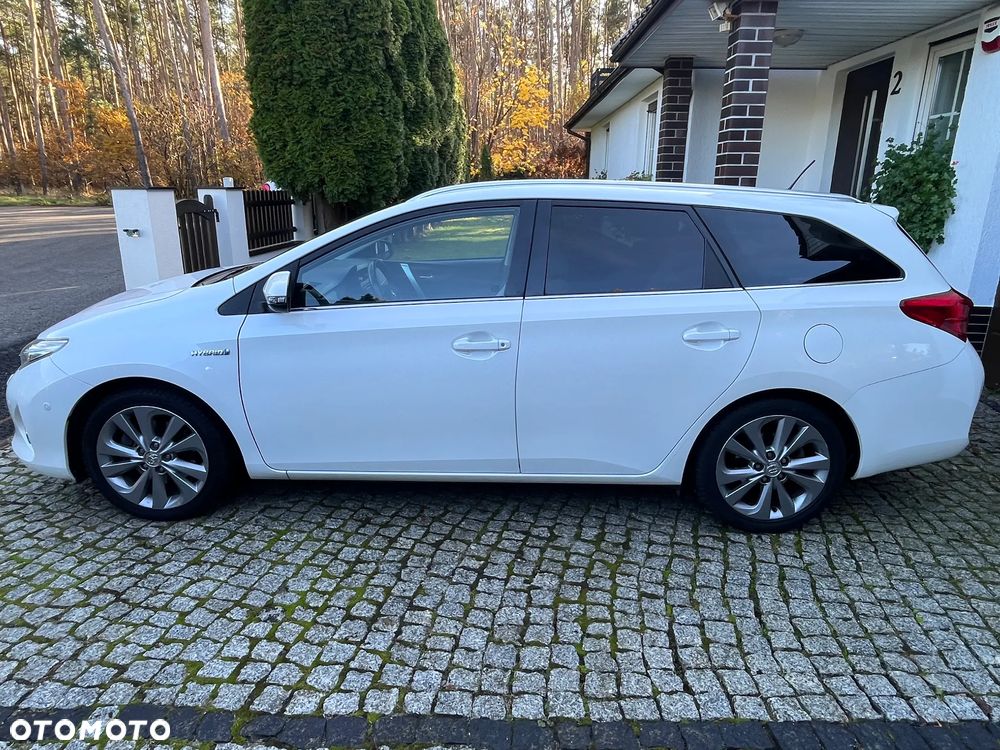 Toyota Auris 1.8 HSD Luna - 5