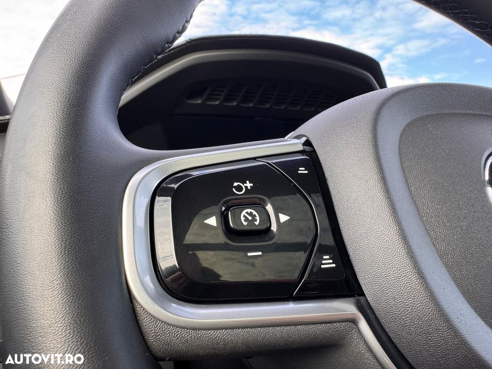 Volvo XC 90 B5 MHEV AWD 7 locuri R-Design - 34