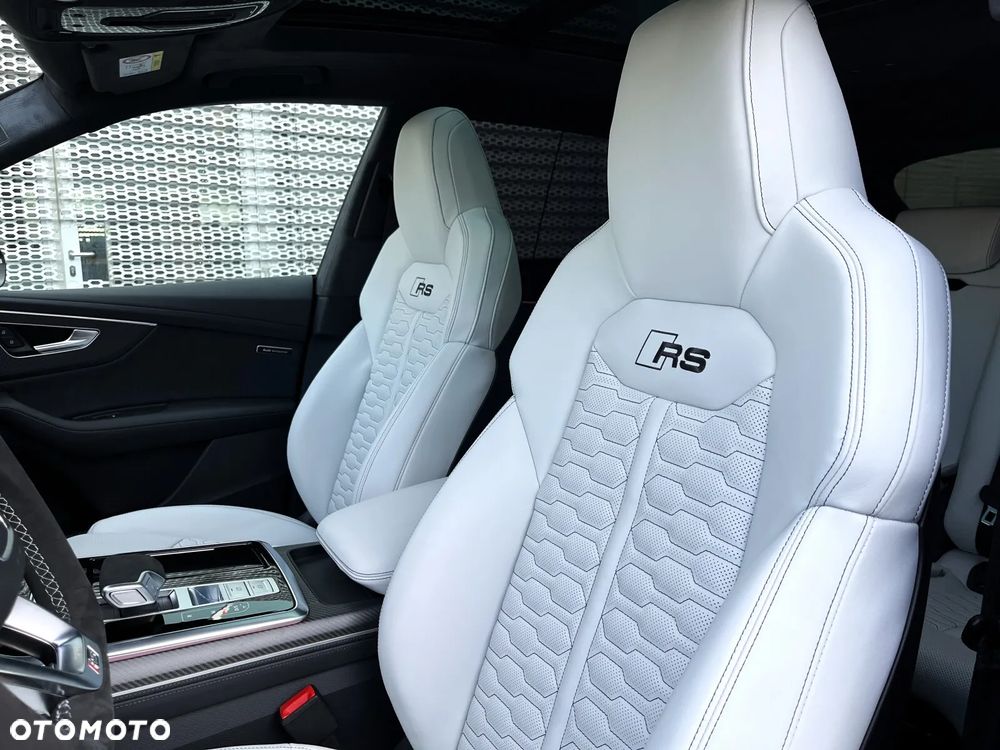 Audi RS Q8 - 2
