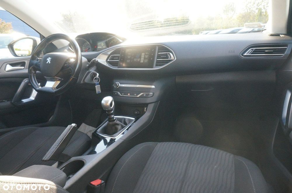 Peugeot 308 1.6 BlueHDi Active S&S - 16