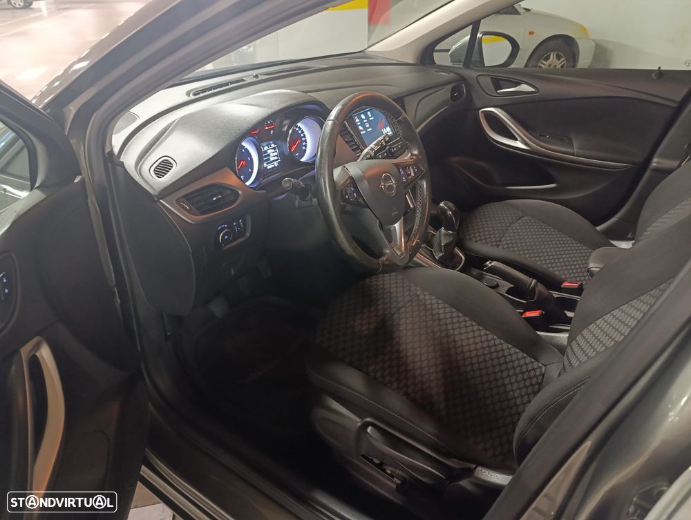 Opel Astra Sports Tourer - 15