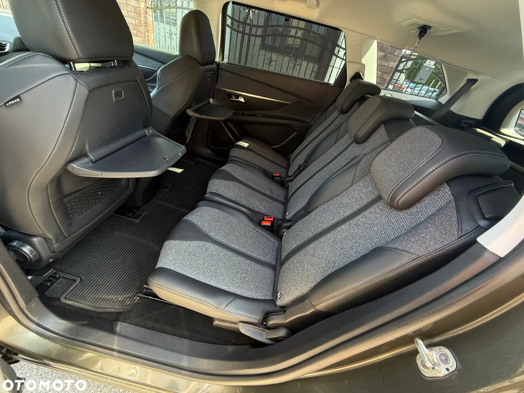 Peugeot 5008 1.5 BlueHDI Allure S&S - 31