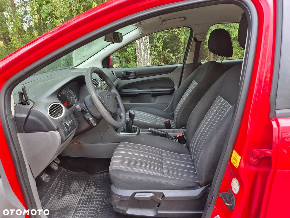 Ford Focus - 13