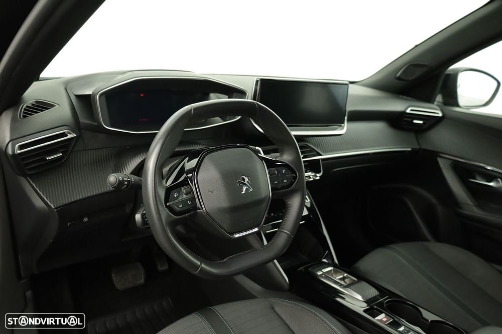 Peugeot 2008 1.2 PureTech Allure Pack EAT8 - 10
