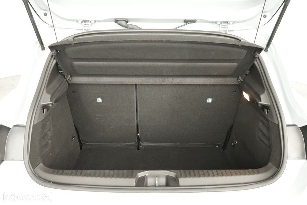 Renault Clio 1.0 TCe Evolution - 23