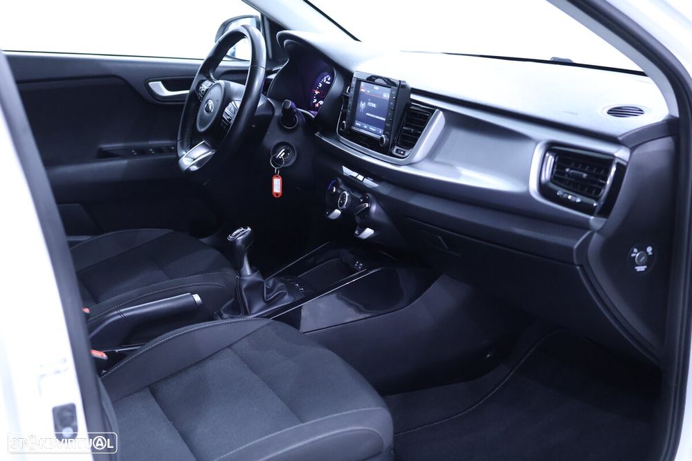 Kia Rio - 20