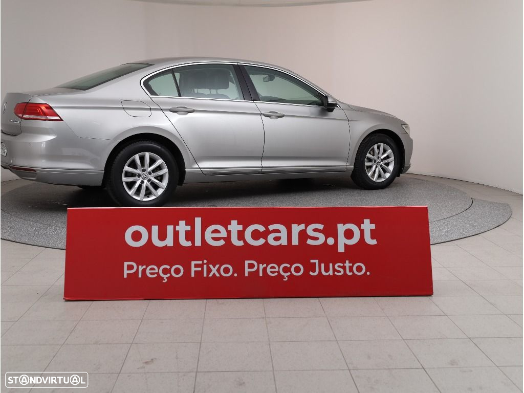 VW Passat 2.0 TDI Confortline - 6